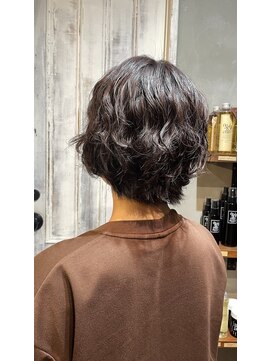 フークフーク(HOEK HOEK) ショートパーマ