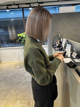 メリー オオサカ(Merly Osaka) 顎ラインボブ×優しいアッシュカラー_mellow ash beige_