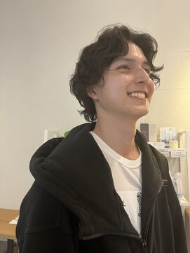 ヘアデザイン ジル(Jill) センターパートウルフ/センターパート/メンズパーマ