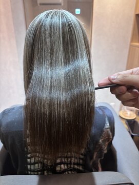 コンフィー(comfy) 【comfy 佐藤】縮毛矯正　レイヤー【草加/谷塚美容室】