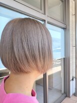 エミュ(emu.)&nbsp;【忙しいママ支持】白髪を隠さない大人ハイトーンカラー