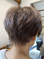 サトシオダクラ(SATOSHI ODAKURA) 軽やか襟足レイヤーショートボブ