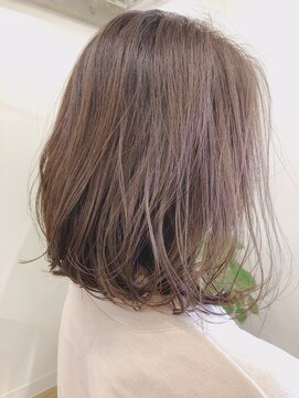 グロウ ヘアデザイン(grow) 【モノトーンベージュ】カジュアルボブ