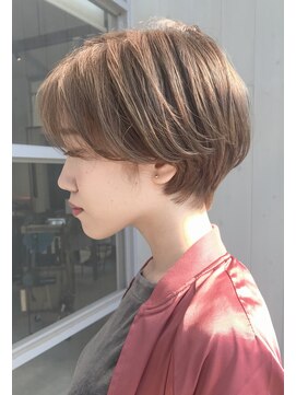 ニコル(Nicoru*) 似合わせカット×ハンサムショート×ミディアムベージュ