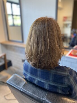 バズヘアガーデン(Bazz hair garden) スモーキーマット　ボブスタイル