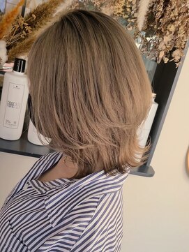 ブルーアンドカンパニー(BLUE&Co.) ミルクティーベージュ☆