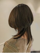 アパートメント オブ ソロン 市川(The Apartment of Solon)&nbsp;ウルフミディアムカット