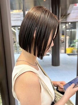 ミィ 表参道(mee.) 黒髪/ボブウルフ/ネビージュ/小顔/ワンレン/髪質改善/前髪