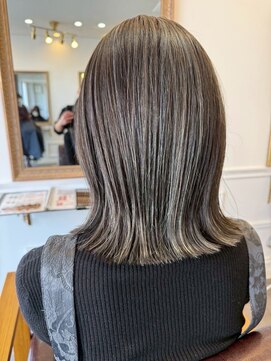 クロエ バイ ラヴィズム 燕三条店(CLOE by LUVISM) ハイライトカラー