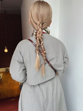 フェンヘアーアイス 中目黒(Fen.hair ici) ブリーチカラー×ミルクティーベージュ◎ヘアアレンジ