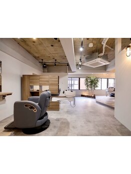 半個室でゆったりとした広い空間☆くつろげる雰囲気で日頃の疲れを解消。あなただけの極上サロンタイムを＊