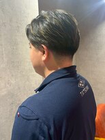 ナフィ バイ エイム 町田店(Nafie by eim)&nbsp;メンズカット/大人ハイライト/センターパート/刈り上げフェード