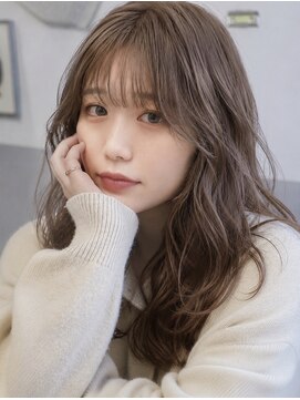 エン(En,) 重たく見えないたっぷりレイヤースタイル