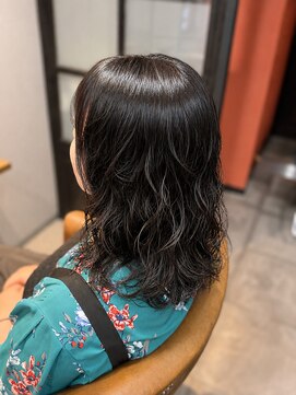 紅や バンブー(Bamboo) レイヤーパーマ