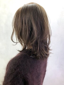 アイティー バイ アルバム 中野店(IT by ALBUM) ラベンダーベージュレイヤー_ローライトスリークボブ_ba288792