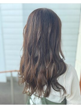 バンファミリージーナヘアー(Vanfamily gina hair) ブラウン系カラー