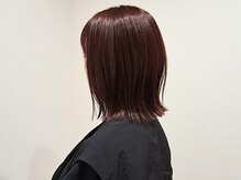 エル(Eru)の雰囲気（ぱつっとボブにカシスカラーでとことんオシャレ！）