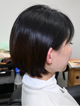 ナクレヘアー(nacure hair) 毛先重めぱっつん系ボブ/ステップボーンカット