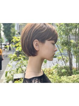 【代官山徒歩2分】モカゲのショートは、質感とフォルム、重さと軽さのバランスが最上級。