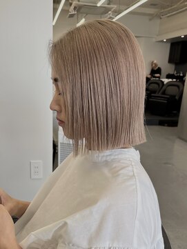 アンドシー(&C.) ハイトーンベージュ/ヘイリーボブ