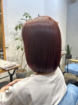 エイト(eito) 暖色カラーで艶ボブ