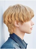 ホワイトブロンドブリーチデザインマッシュレイヤー