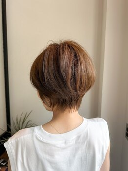 ブルーブラン(blue blanc)の写真/毎日のスタイリングが楽になる！大人ショート＆ショートボブが大人気のサロン。