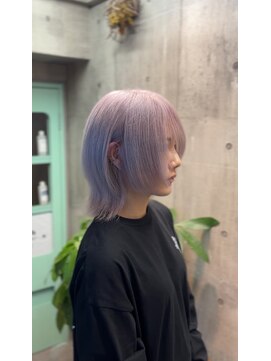 アールイーバイインク 渋谷(Re. by INK.) ホワイト×ウルフ