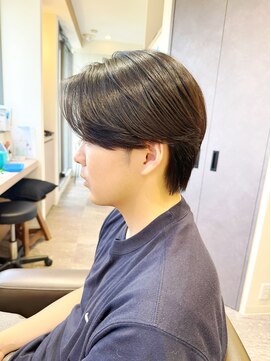 ハレ ヘアサロン(Hale hair salon) Hale刈り上げセンターパートフェザーパーマニュアンスパーマ原宿