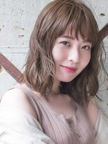 シロ(SiLO) ふんわり揺れる抜け感ミディアム