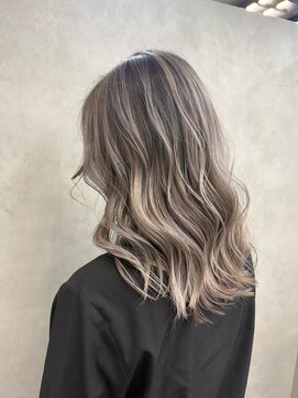 サニー 渋谷(SUNNY) バレイヤージュ、ハイライト、レイヤーカット、ダブルカラー