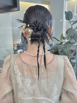 ケンジ 横浜(KENJE) タイトヘア/結婚式ヘア/お呼ばれヘア/カチモリ/編みおろし