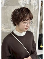 イン(in.) ふわくしゃパーマ/ショートヘア/暖色ベージュ