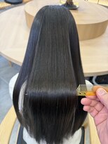 リファインド(REFINED) 圧倒的艶感の美髪矯正ストレート