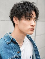 ブロートーキョーバーバーショップ 神田2nd(Bro Tokyo BARBERSHOP)&nbsp;ツイストスパイラルパーマ カジュアルセンターパートスタイル