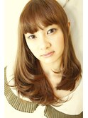 前髪パッツンで変身したい方にオススメスタイル