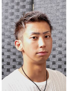 アリア トータルビューティー(Aria total beauty) シルバーアッシュ＆ベリーショート