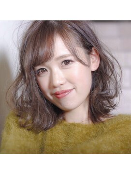 フラワーズビィーオーディー(FLOWERS BOD) ミディアムボブ