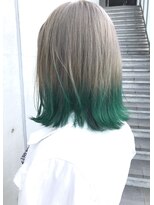 コキャン(COQUIN)&nbsp;外国人風パールホワイト＋裾カラー