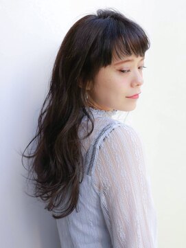 ルティア(Lutia) ゆるふわパーマ 大人可愛い 暗髪★★
