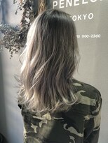 ペネロープ(Penelope)&nbsp;バレイヤージュ/ラベージュ/グラデーション　担当　夕島