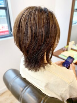 マリアバイアフロート(Maria by AFLOAT) 【添田】大人可愛いウルフ　くびれミディ　ベージュカラー