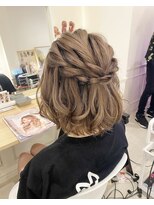 ハーフアップ
