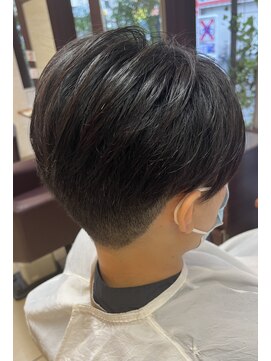 ファーレンピュアスウィート(fahren-pure-suite) 刈り上げショートスタイル