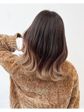 イース バイ アンブルリュクス 北千住(Ease by amble luxe) 裾カラー