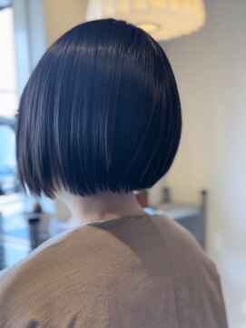 リリウム(LILIUM) 耳かけ小顔丸み 切りっぱなし韓国風ボブ 　10代20代/幸手/久喜