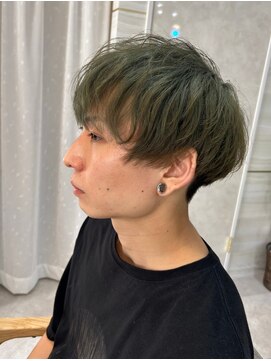 ヴィ 大宮(Vii) ダークアッシュ/カルマパーマ/アッシュブラック[メンズ/大宮]