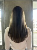 大人女性の魅力を引き出すオリーブベージュ＆ミネラルシステム