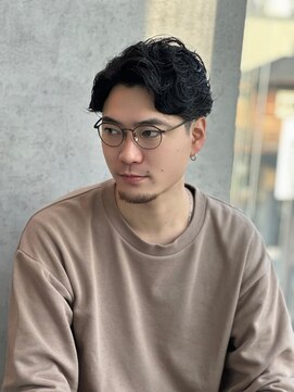 ロンドアンメゾン 原宿(Lond un Maison.) 【吉田智哉】メンズパーマ、ニュアンスパーマ、ダークアッシュ