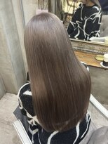 ブーミー(Bor mee)&nbsp;【Bormee】ミルクティーグレージュ/ブリーチ/卒業式カラー